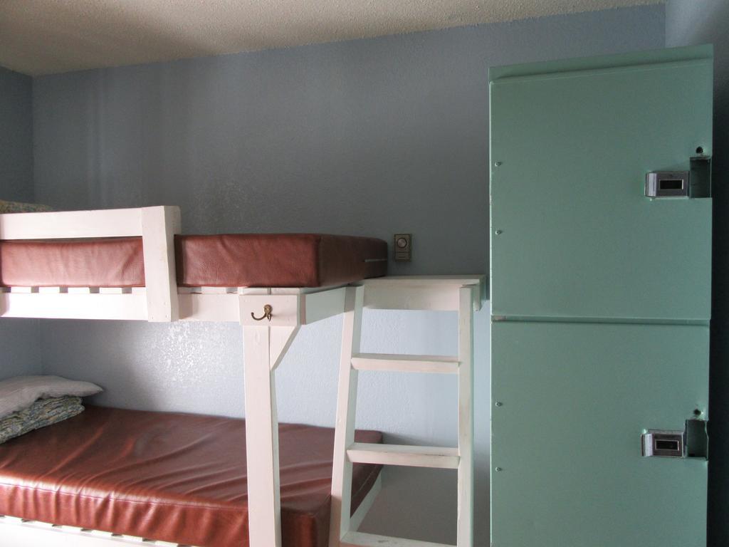 Turtle Hostel Victoria Kültér fotó
