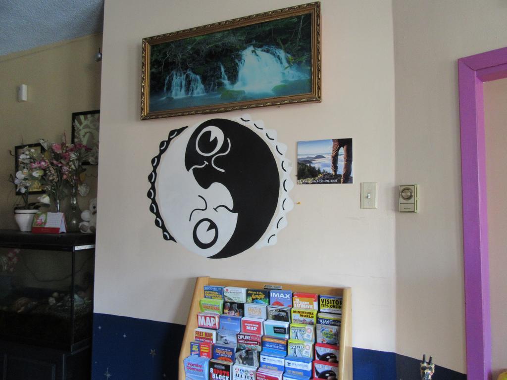 Turtle Hostel Victoria Kültér fotó
