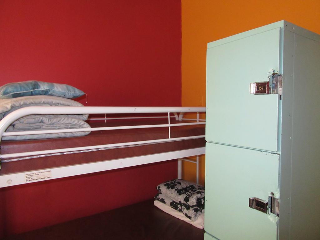 Turtle Hostel Victoria Kültér fotó