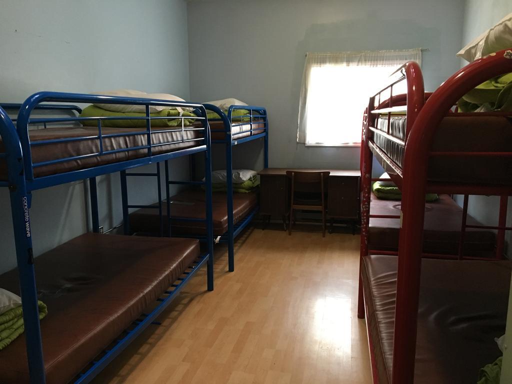 Turtle Hostel Victoria Kültér fotó